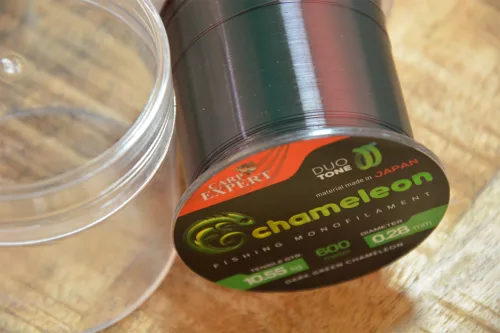 CARP EXPERT CHAMELEON 600M/SPOOL SHINY DARK GREEN 0.35MM 14,49KG