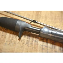 MUSTAD BASSCRAFT 7’3" MH 2SEC 220CM 7G - 28G